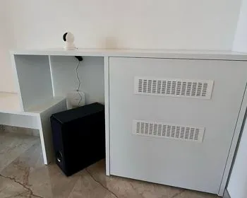 Mobile in legno su misura per ufficio